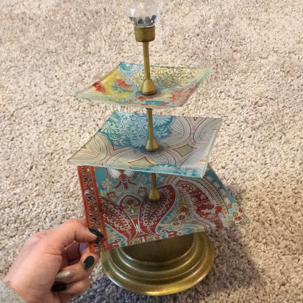 Paisley jewelry stand